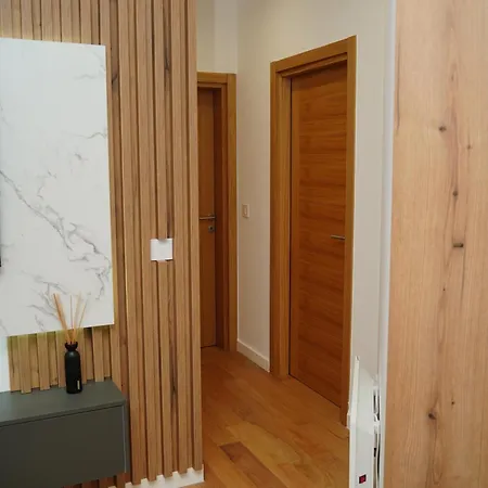 Апартаменты Square Luxe Residences *